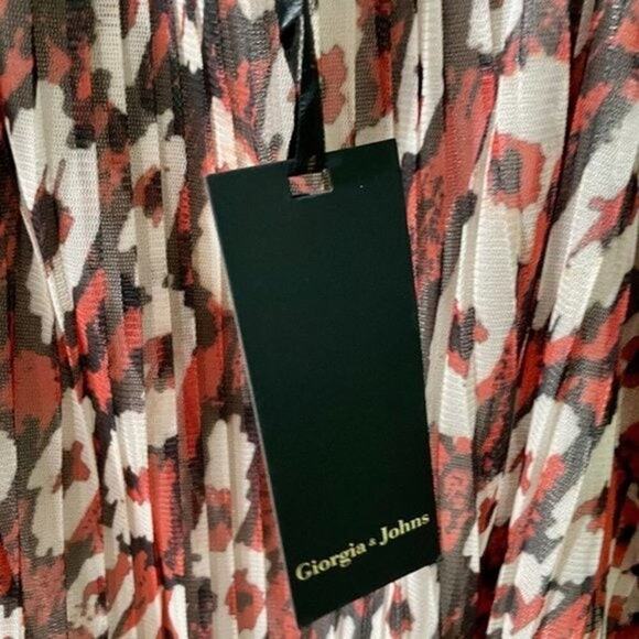 Floral Lace Trim Blouse - Red and Black - Picture 6 of 10